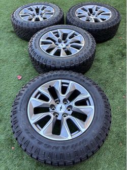 Chevy Silverado 1500 stock wheels 20 inches