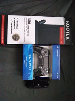 Black Ps4 controller and keyboard in great condition and Ps4 Vertical stand with working AC fans to keep it cool