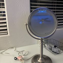 Light Up Mirror 