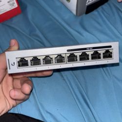 Ubiquiti UniFi Switch 8 60W