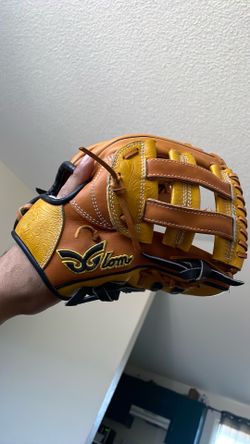Baseball glove