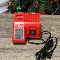 Milwaukee M18 / M12 Charger BRAND NEW $25