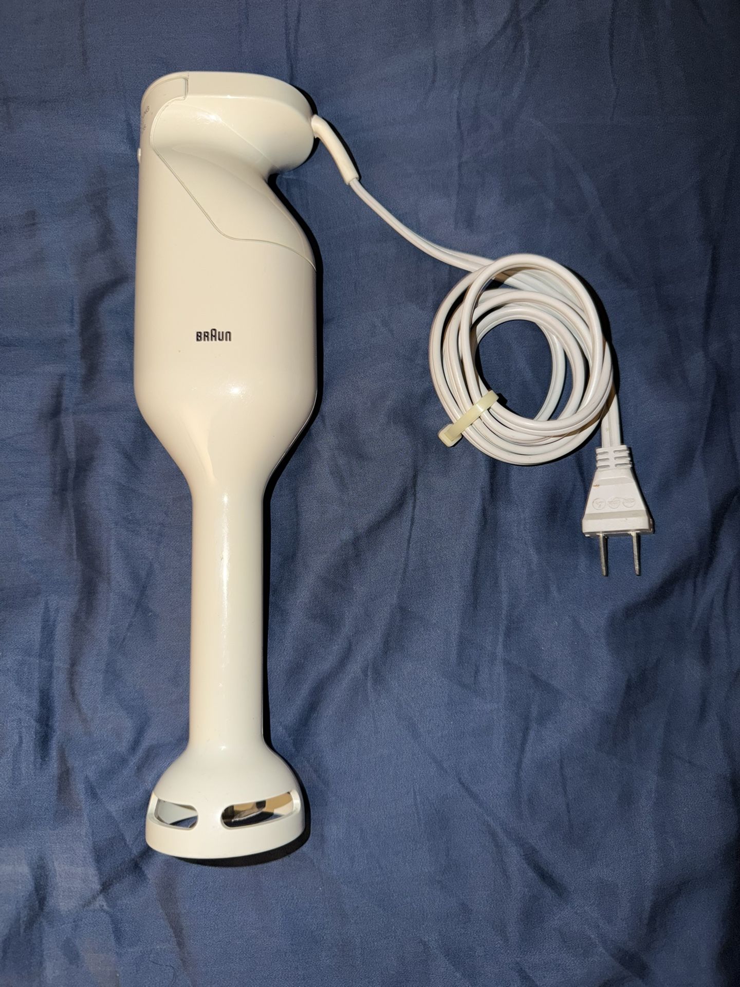 BRAUN Handheld   Blender /Mixer. Model 4172 HOUSEHOLD  Works in great condition 