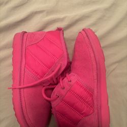 UGG boots Bright Pink 