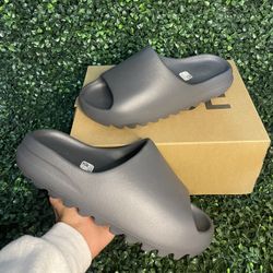 Yeezy Slide Slate Grey