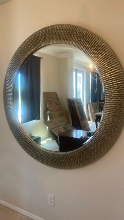 Large Round Decorative Wall Mirror – Modern Silver Frame