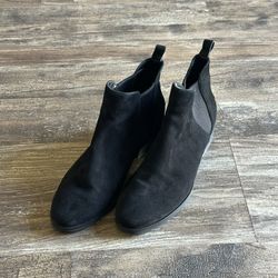 Cole Haan Laina Bootie Black Suede Pull On Chelsea Style Size 9.5