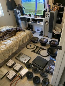 Subwoofer/speakers