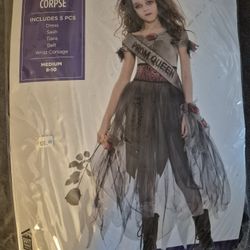 Prom Corpse Girl  Costume

Size: M 8/10