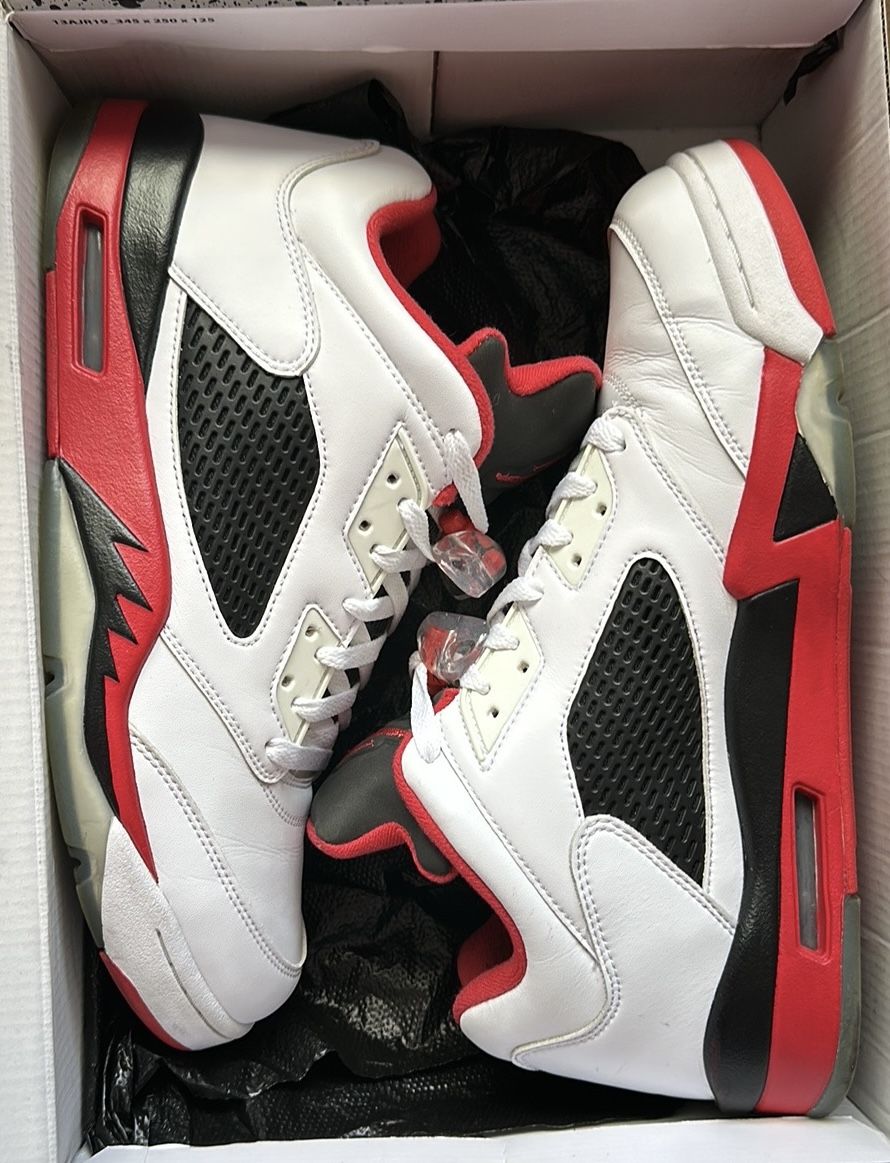 Jordan 5 Retro Low “Fire Red”