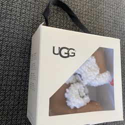 Authentic Baby UGGs Size 4/5-BRAND NEW!!!