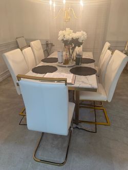 Dining room real marble elegant table