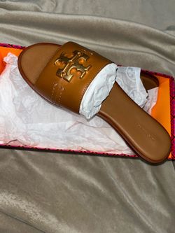 Tory Burch (Sandals)