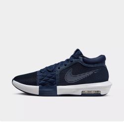 Youth / Men’s NIKE LEBRON WITNESS 8 TB BASKETBALL SHOES - size 5.5