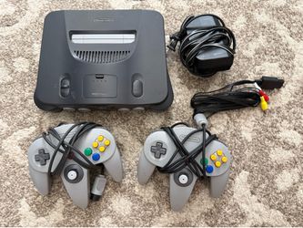 Nintendo 64 Console With Two Controllers