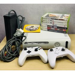 Microsoft Xbox 360 20 GB HDD White Console W/ Hookups 2 CONTROLLERS & 10 GAMES