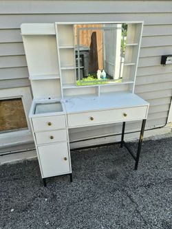 Vanity