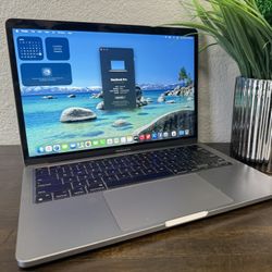 MacBook Pro 13” 2020 M1 8GB RAM 256GB SSD