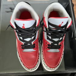 Size 9.5 - Jordan 3 Retro SE Mid Unite