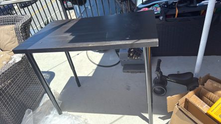 Adjustable table