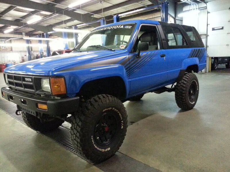 Toyota 4Runner-Black-OEM-Wheels-Rims-15x7-Tacoma-FJ-Land Cruiser-Pickup Truck-6 Lug Black