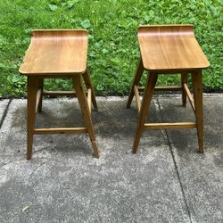 Short Bar Stools