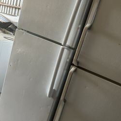 White GE Refrigerator 