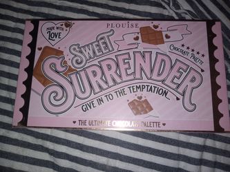 Plouise makeup pallet