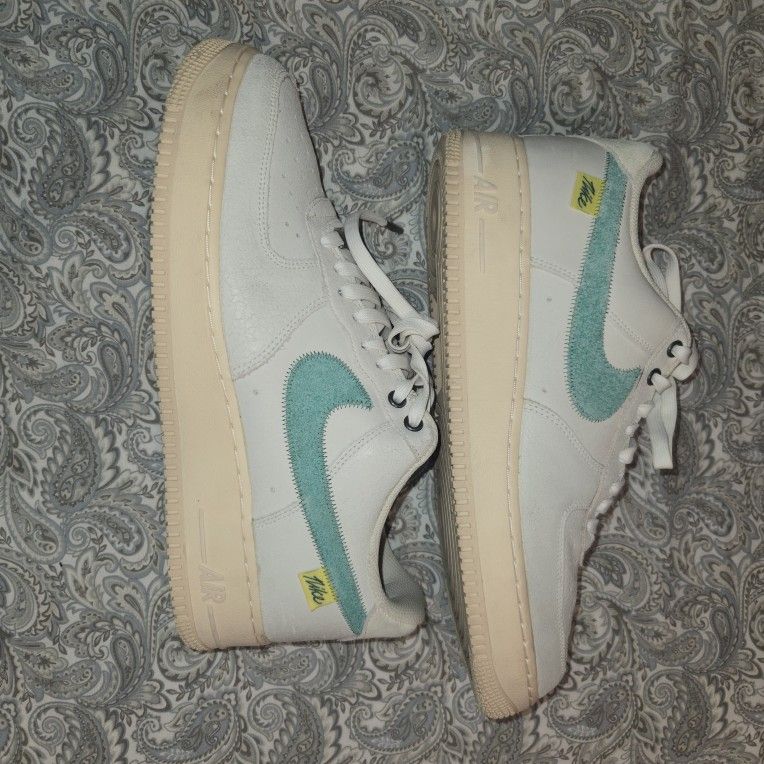 AF1 Sz 12
