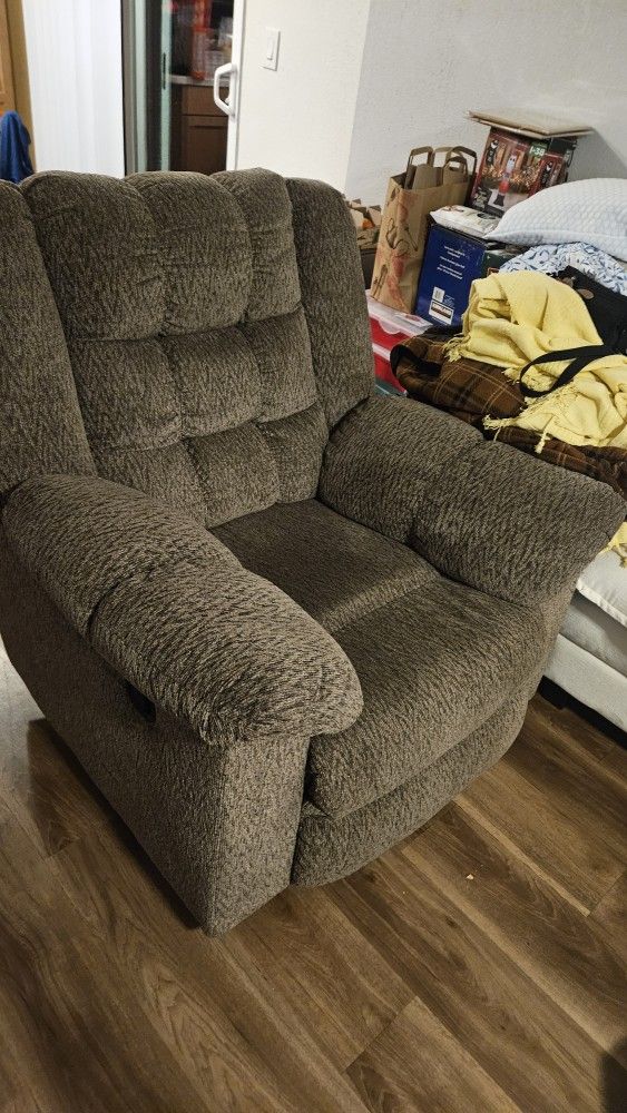 Free Reclining Rocker Chair