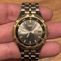 Seiko Two Toned Quartz Charcoal Dial Day/Date