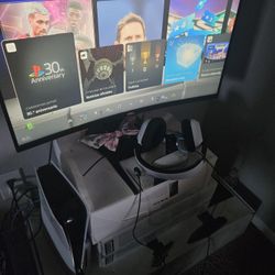 Ps5. Curved 32 Inch Dell Monitos 1ms. Wireless Headset. 