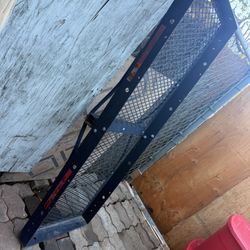 hitch-mounted cargo carrier