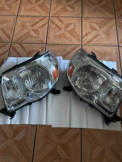 Toyota Tacoma Headlights