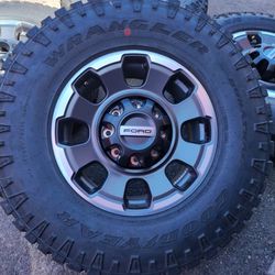 2024 NEW OEM TIRES AND WHEELS FORD F-250  SUPER DUTY TREMOR 18 INCH TIRES GOODYEAR WRANGLER DURATRAC NEW 💯 DOT 0124 $ 1750 FIRM.