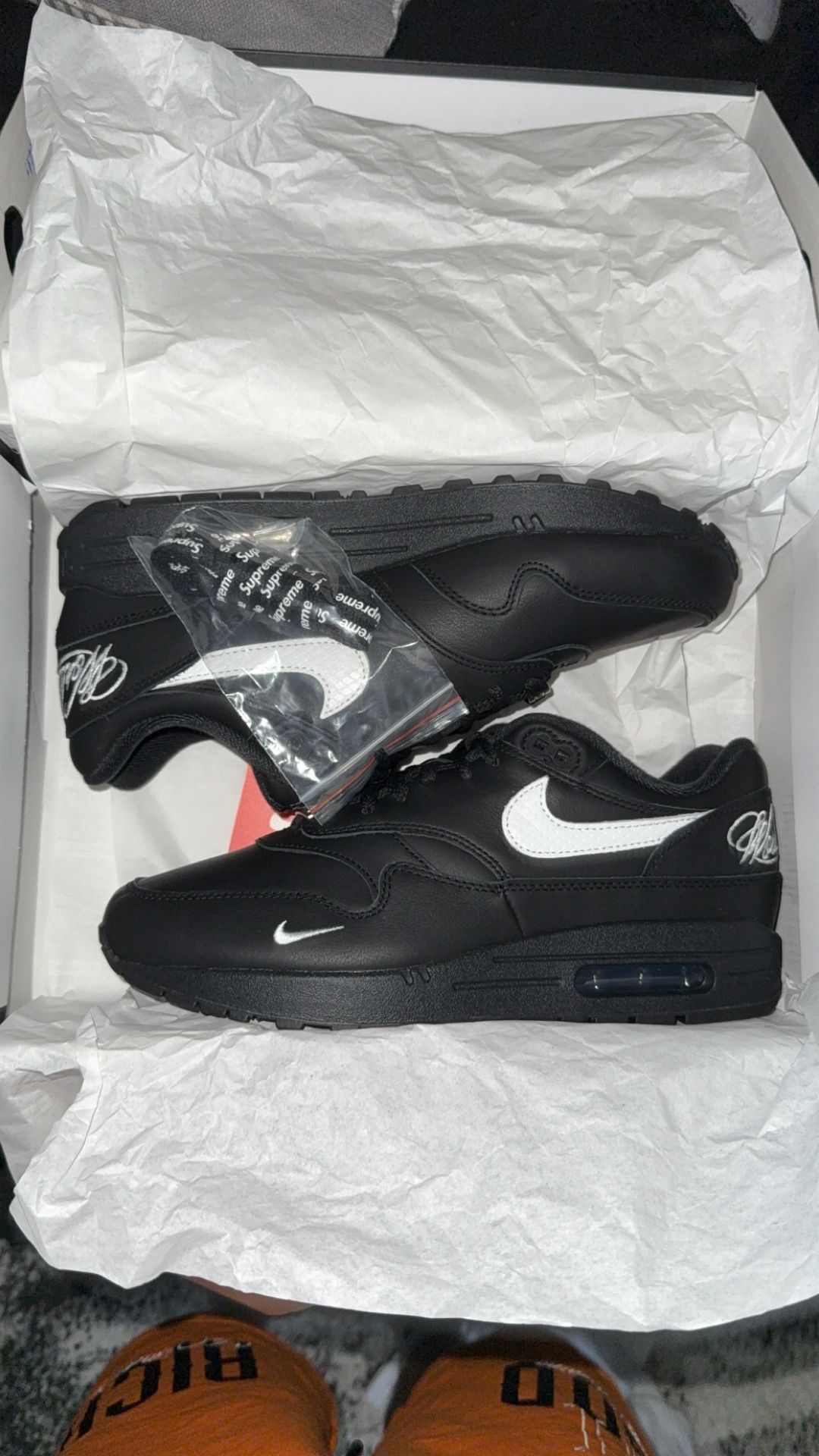 Nike Air Max 1’ 87 SP Supreme Black White