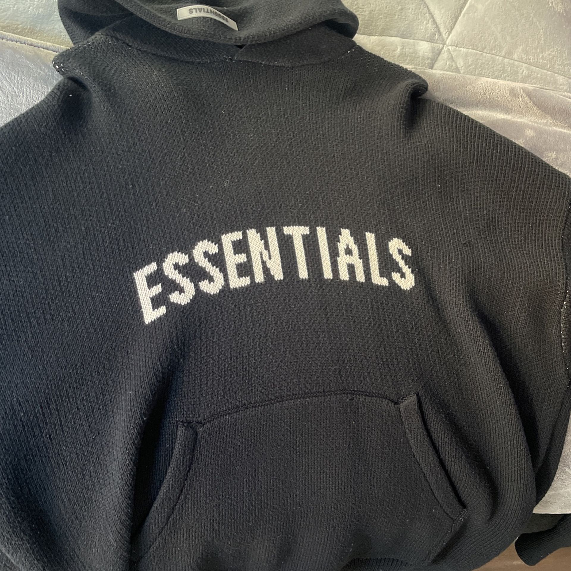 Size M Essentials FOG Hoodie