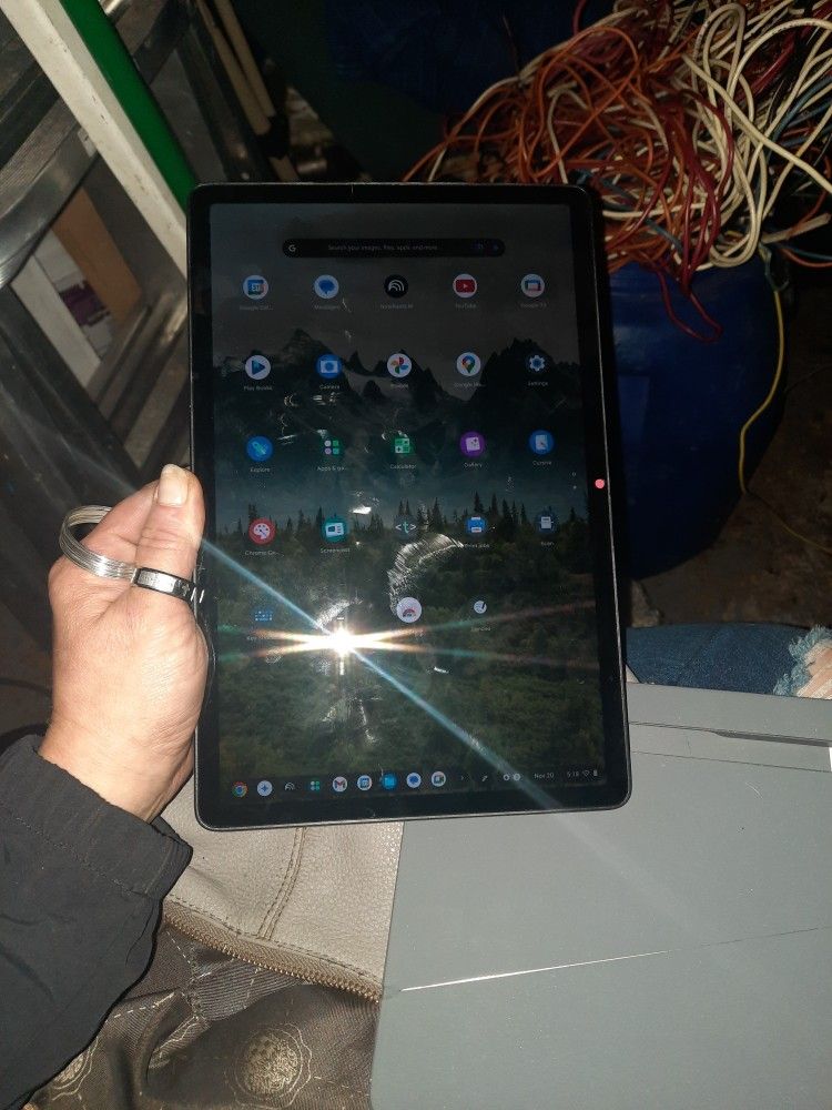 Lenovo Chrome book Duet 11