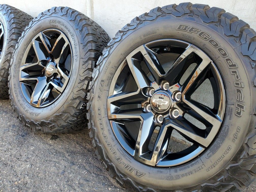 18" TrailBoss Rims and BFGoodrich Tires 32" All Terrain