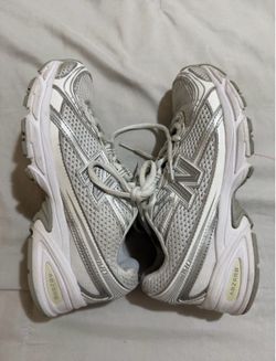 New Balance shoes kids size 4Y