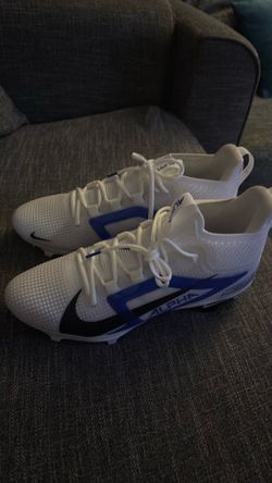 Nike Alpha Menace 4 Elite football cleats