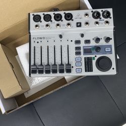 Digital Mixer Behringer Flow8