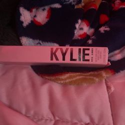 Kylie matte liquid lipstick 