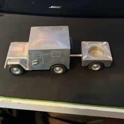 Vintage BAIER WWII GERMAN GES-GESCH Willys JEEP Petrol Lighter & Ashtray Antique