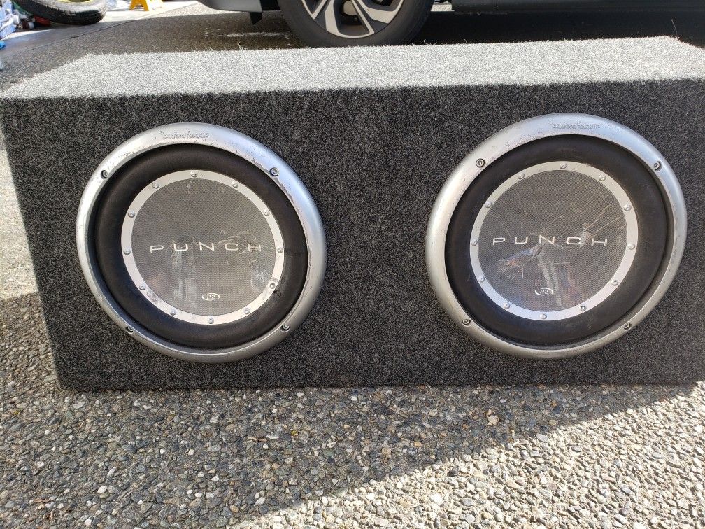 Rockford Fosgate Punch P2 two 10 inch subwoofers