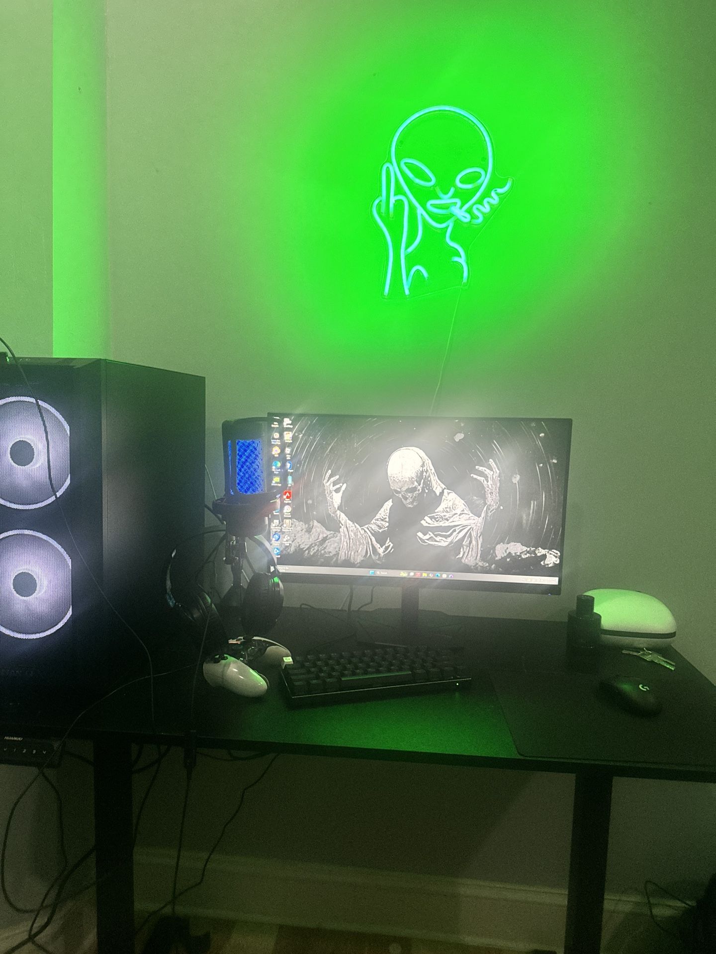 Gaming Pc custom built 5070 Build