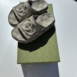 gucci platform slides