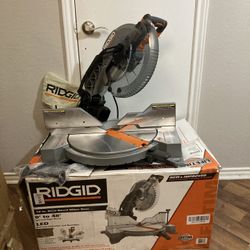 Ridgid 12in Dual Bevel Miter Saw
