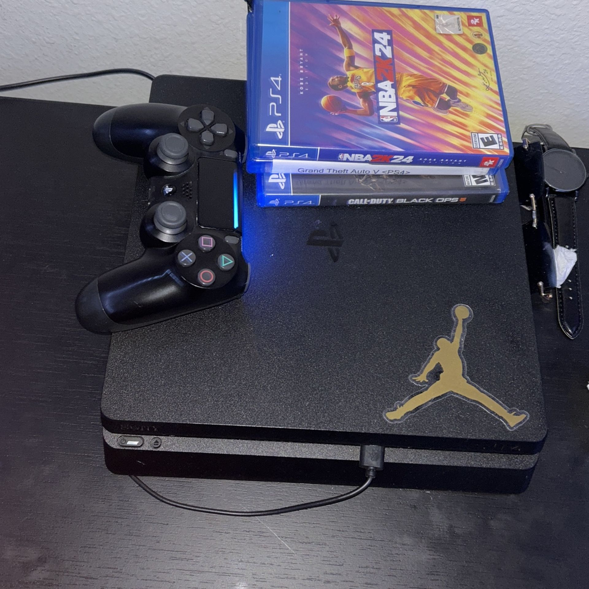 PS4