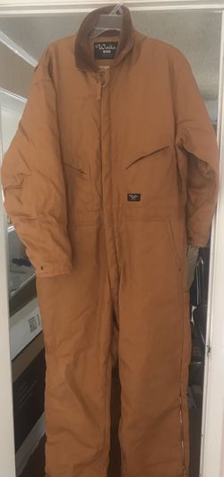 Pick up in Guyton Tough, water-repellent Duck exterior with an insulated lining New : Never worn Size extra large 46/48